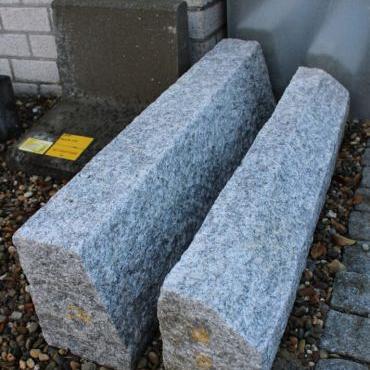 Natursteinbänder Granit weiß