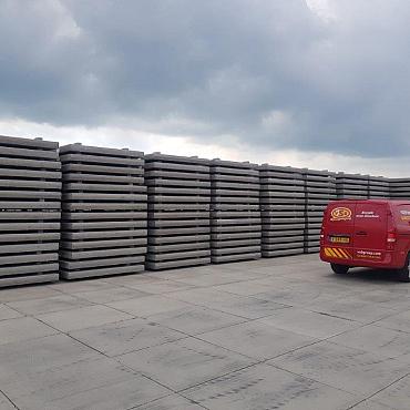 Neue Betonplatten 200x200x14, A-Wahl, ohne Stahlrand