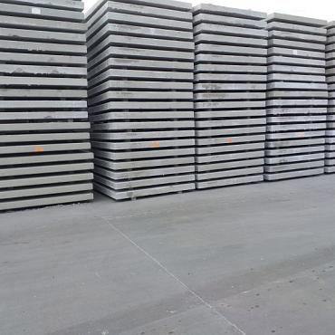 Nieuwe betonplaten 200x200x16, B-keus, zonder hoeklijn