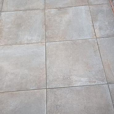 Keramikfliese mit Beton „Helado" 60x60x5