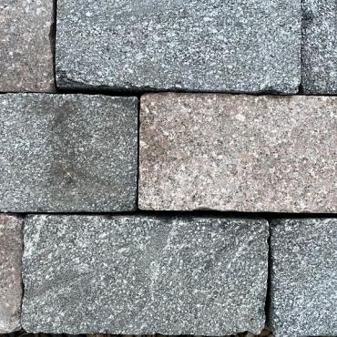 "Vlijmen" Zweeds graniet gezaagd