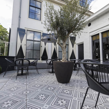 „Graue Blumen" 60x60x4