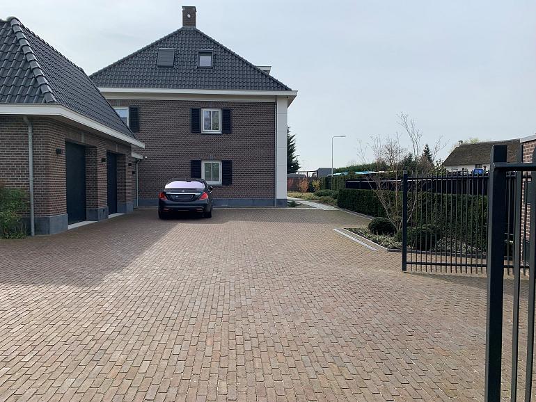 dikformaat arkelstijn bewerkt