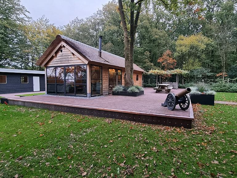 56feddcc 1de0 4d06 b5c7 6259f0c81275